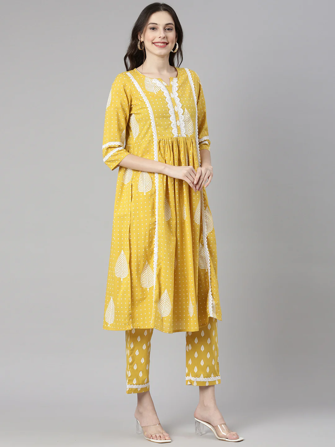 Neerus Yellow Printed Straight Kurta and Trousers With Dupatta and with bag - Image 3