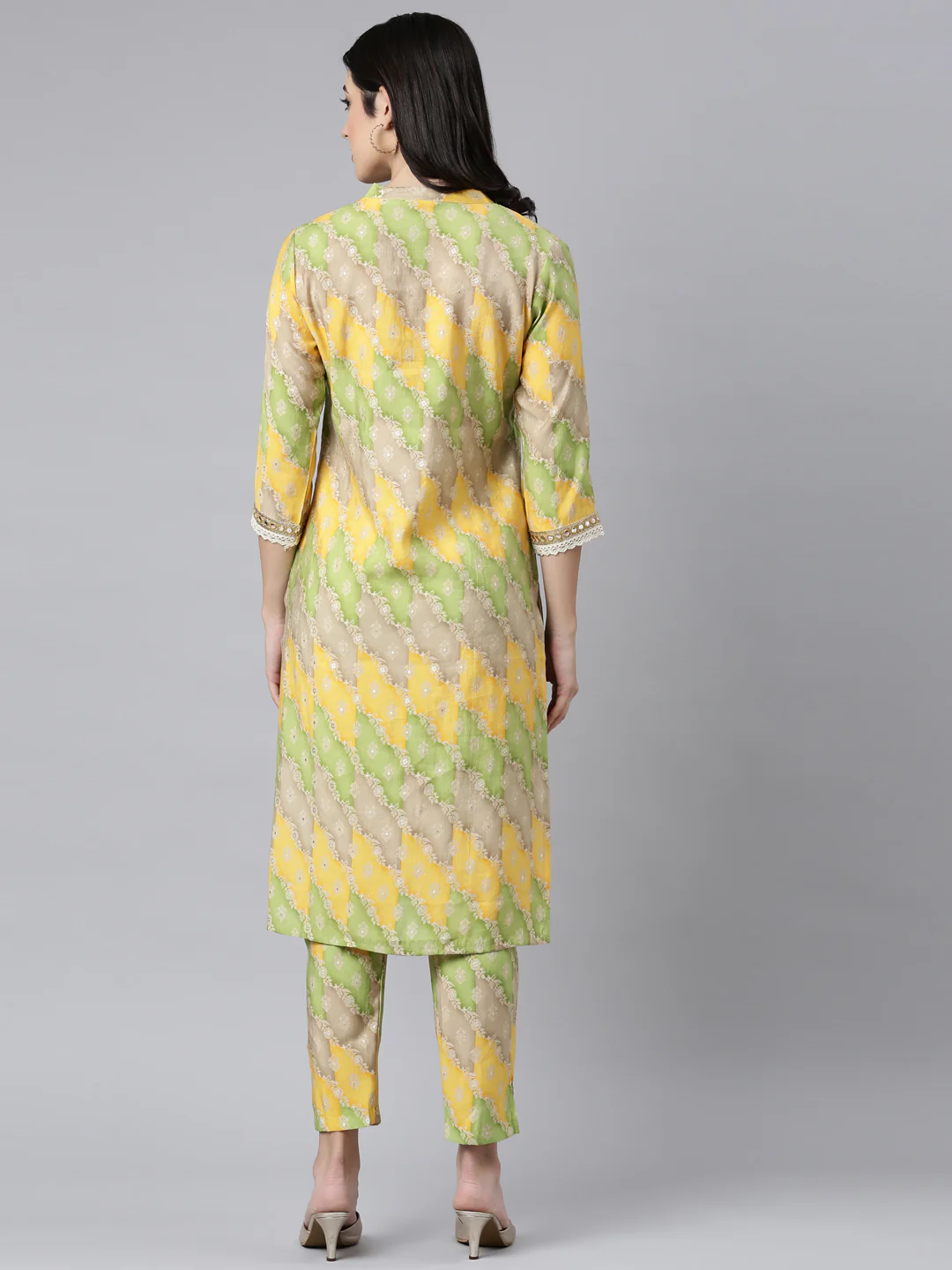 Neerus Yellow Regular Straight Floral Kurta And Trousers - Image 3