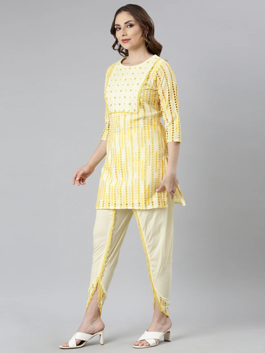 Neerus Yellow Regular Straight Floral Kurti And  Panchakattu - Image 2