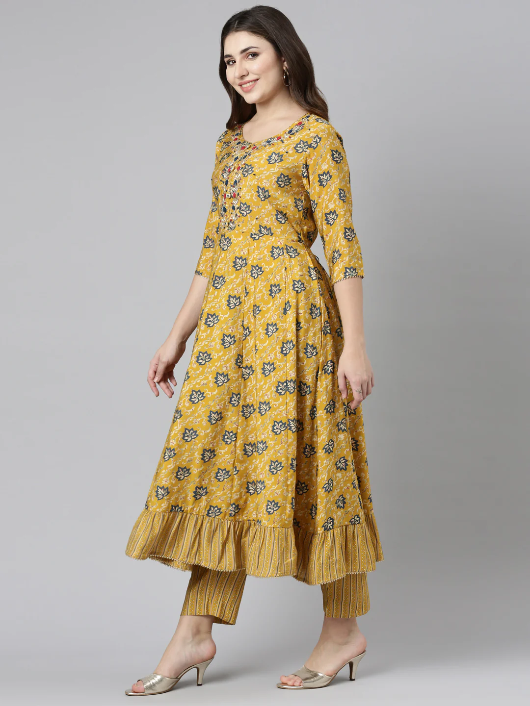 Neerus Yellow Regular Straight Printed Kurta And Trousers With Dupatta - Image 2
