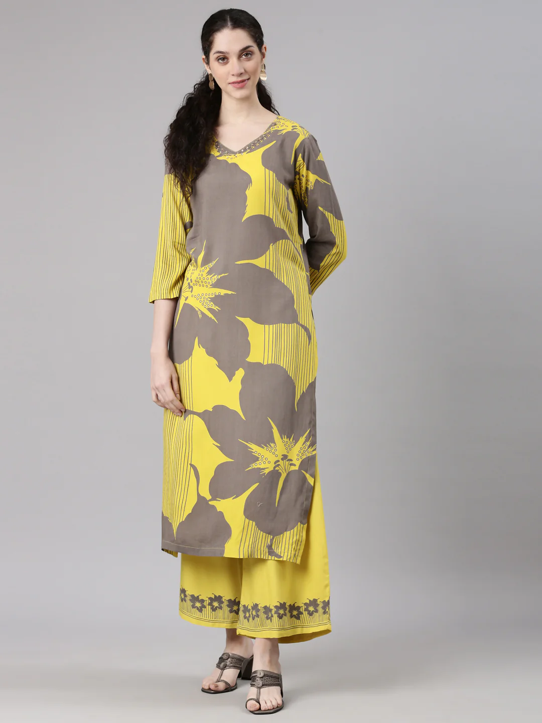 Neerus Yellow Straight Casual Floral Kurta and Plazzo - Image 6