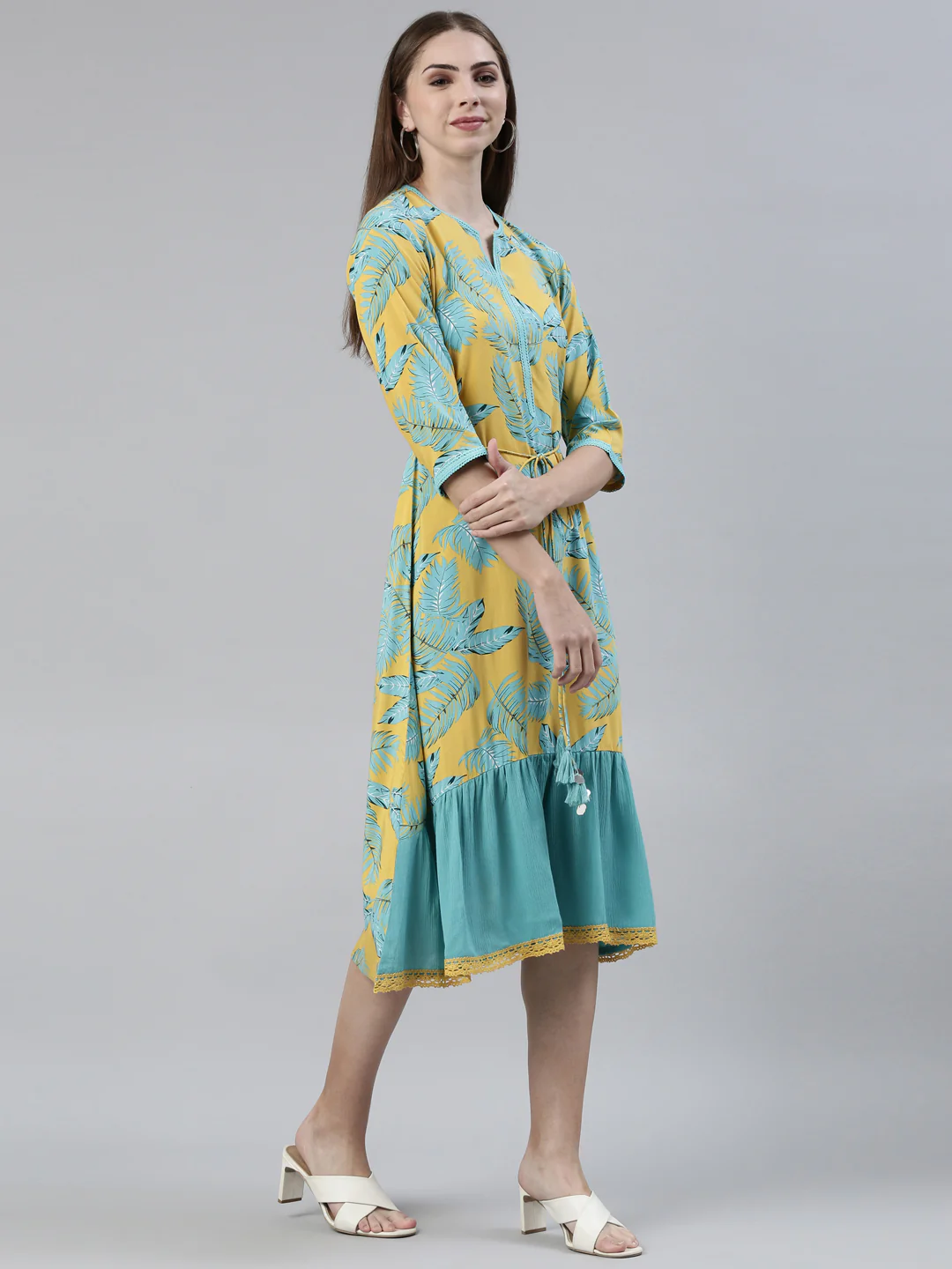 Neerus Yellow Straight Regular Viscose Rayon Kurta - Image 2