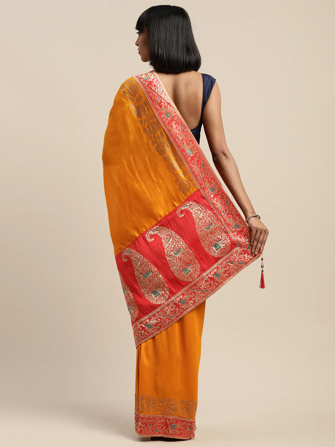 Neerus Yellow Textured Saree With Blouse - Image 3