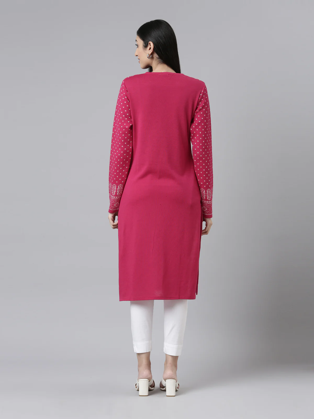 Neerus Winter Wear Yoke Design Straight Fit Regular Acrylic Kurta For Women - Image 3