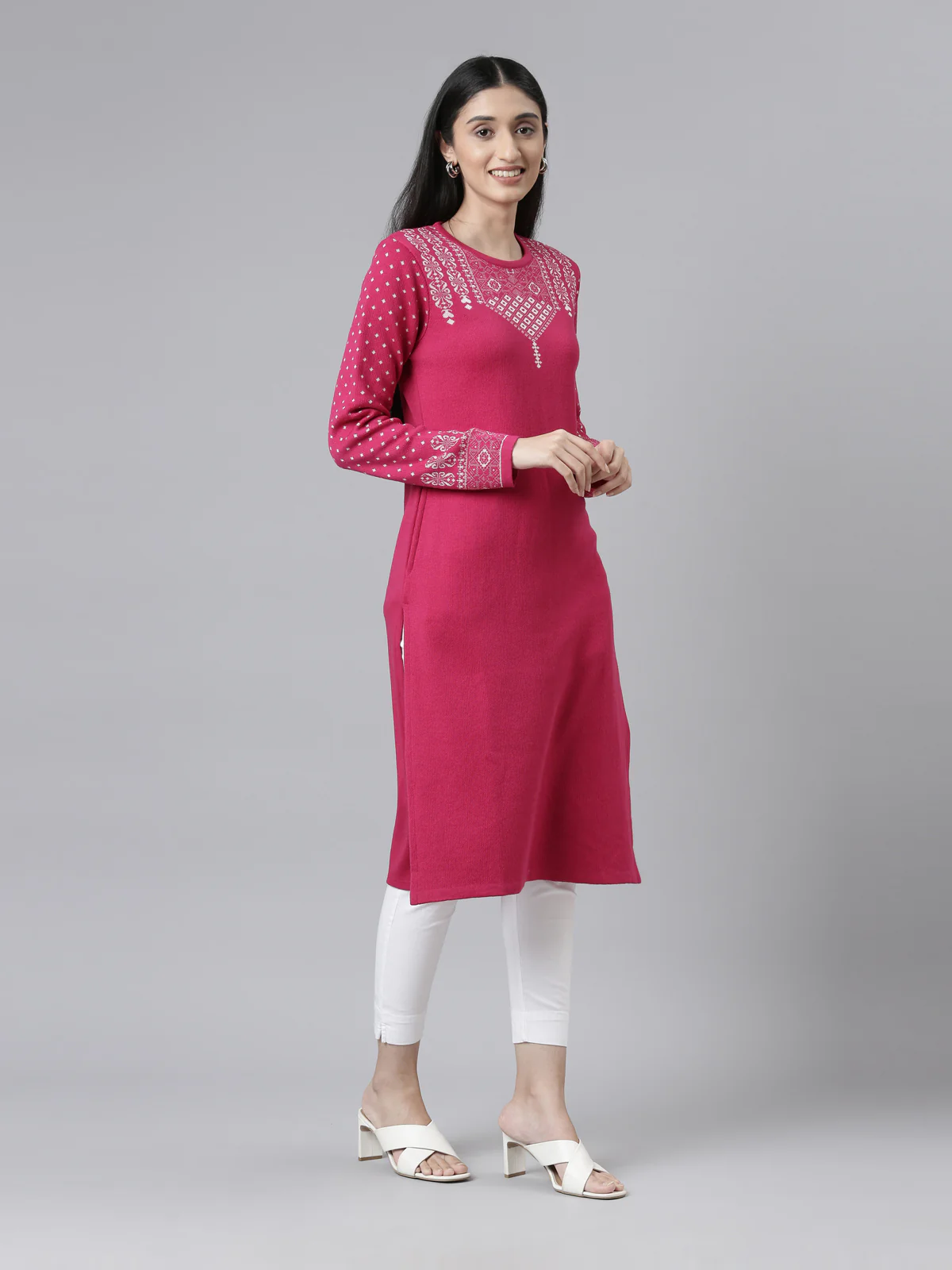 Neerus Winter Wear Yoke Design Straight Fit Regular Acrylic Kurta For Women - Image 5