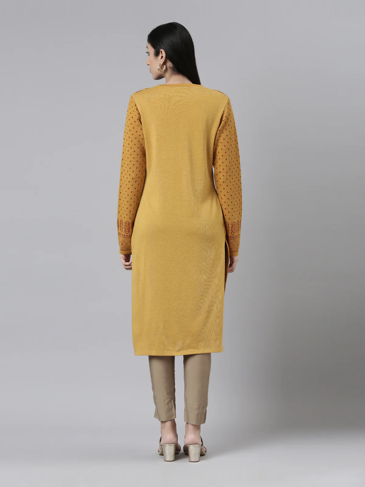 Neerus Winter Wear Yoke Design Straight Knee Length Acrylic Kurta For Women - Image 3