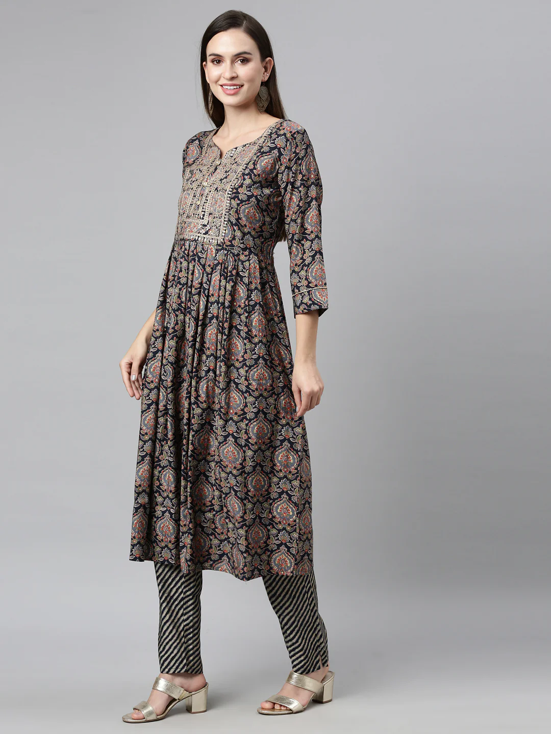 Neerusvy Blue Color Shantoon Fabric Kurta Sets - Image 5