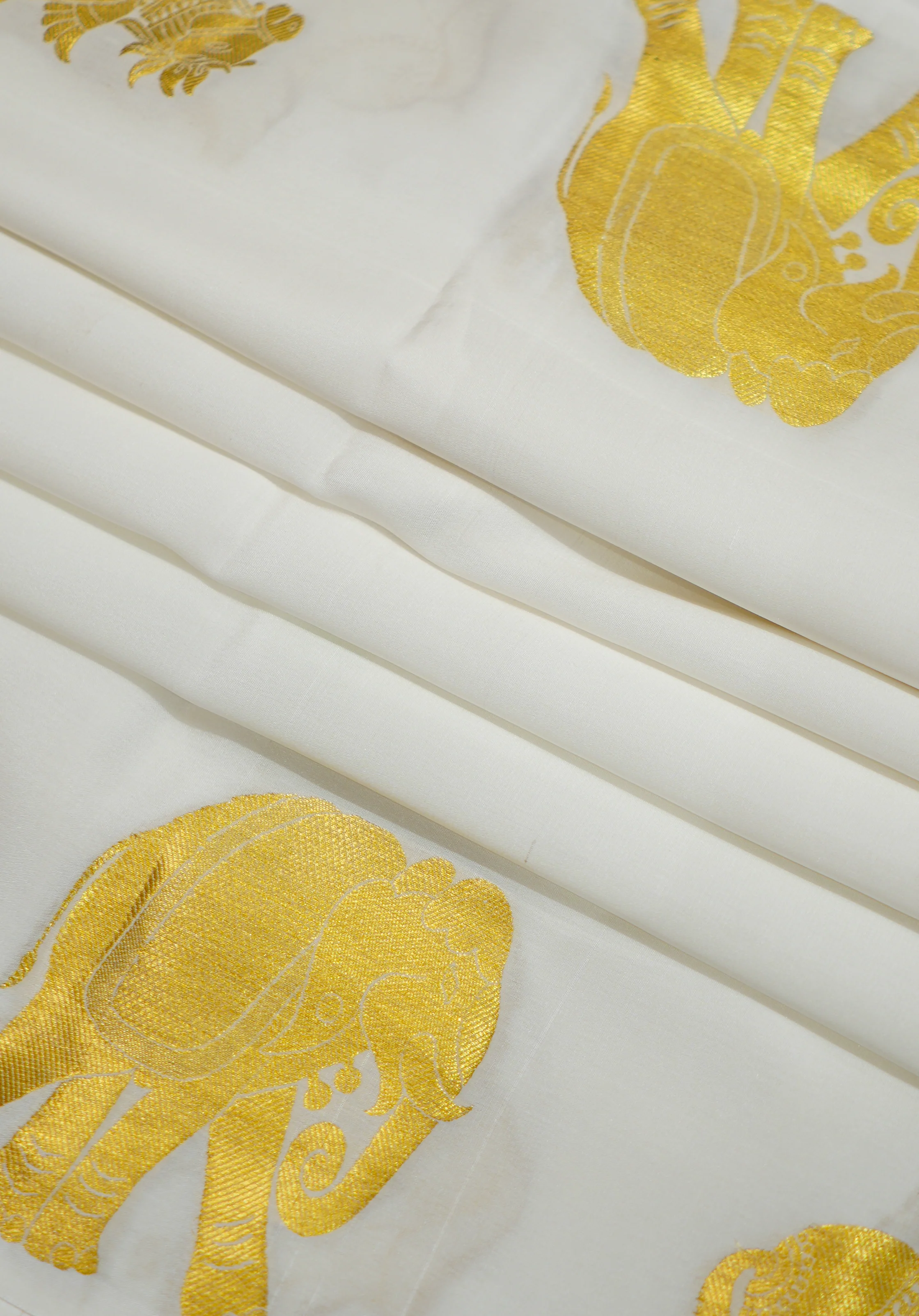 Off White Chapa Silk Gold Zari With Elephant And Unicorn Design - Image 6