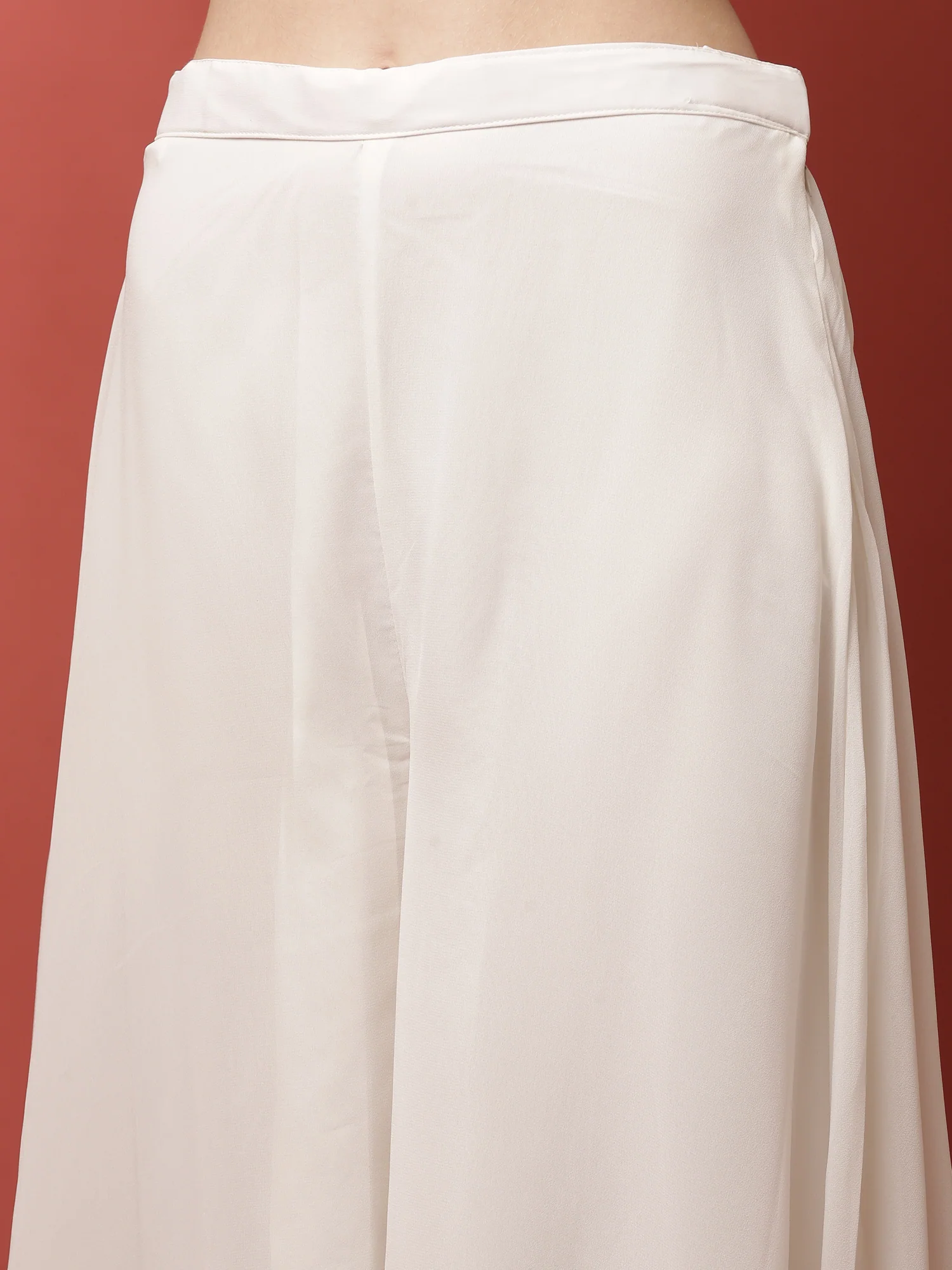 Off White Geogrette Peplum Palazzo Set With Embroiderey Work On Body - Image 6