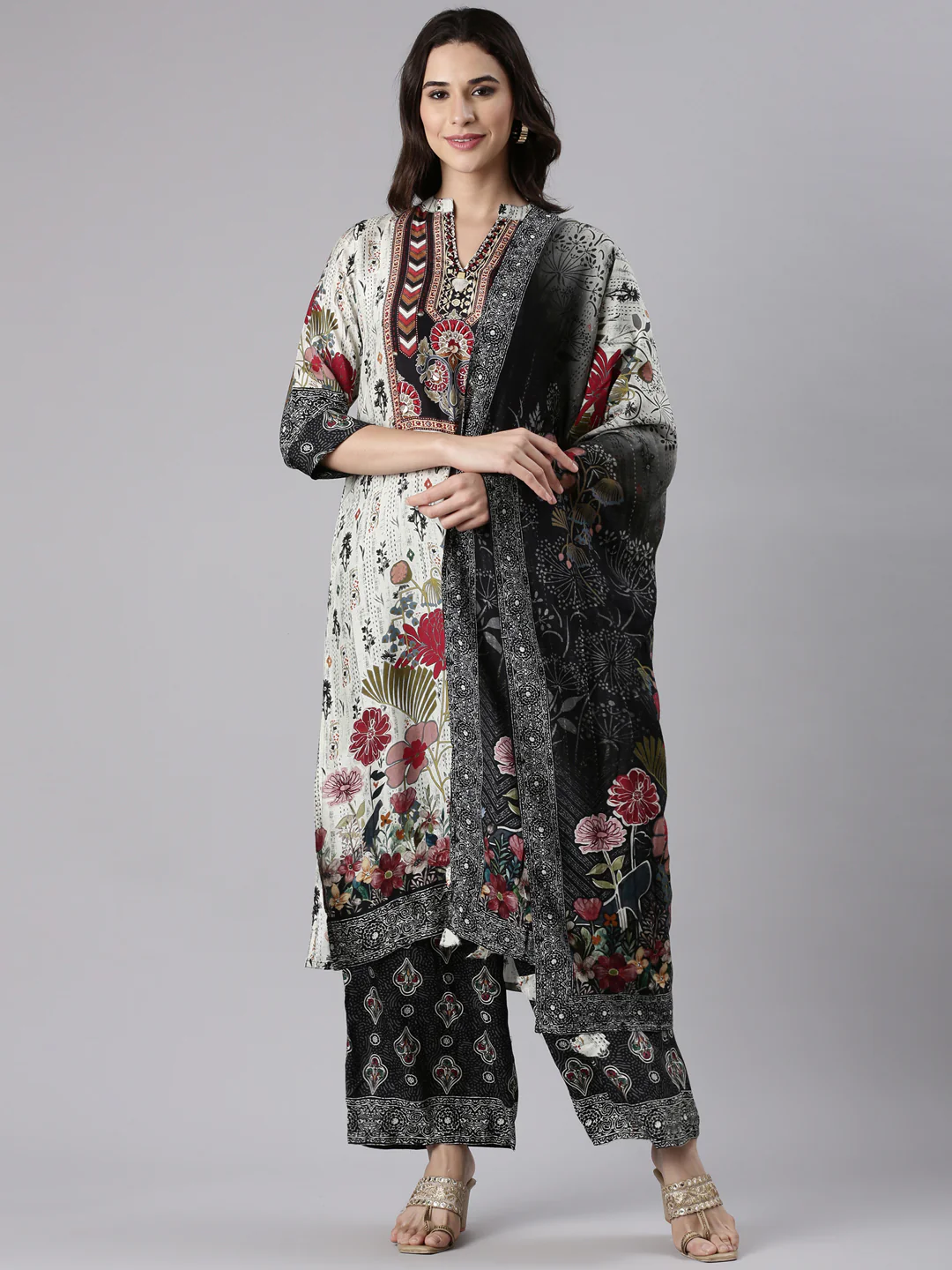 Off White Muslin Printed Three Piece Set