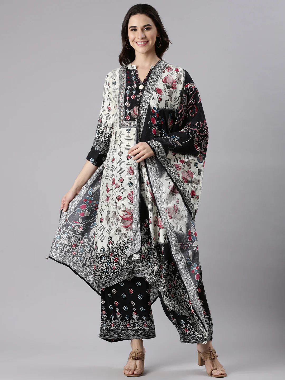 Off White Muslin Printed Three Piece Set