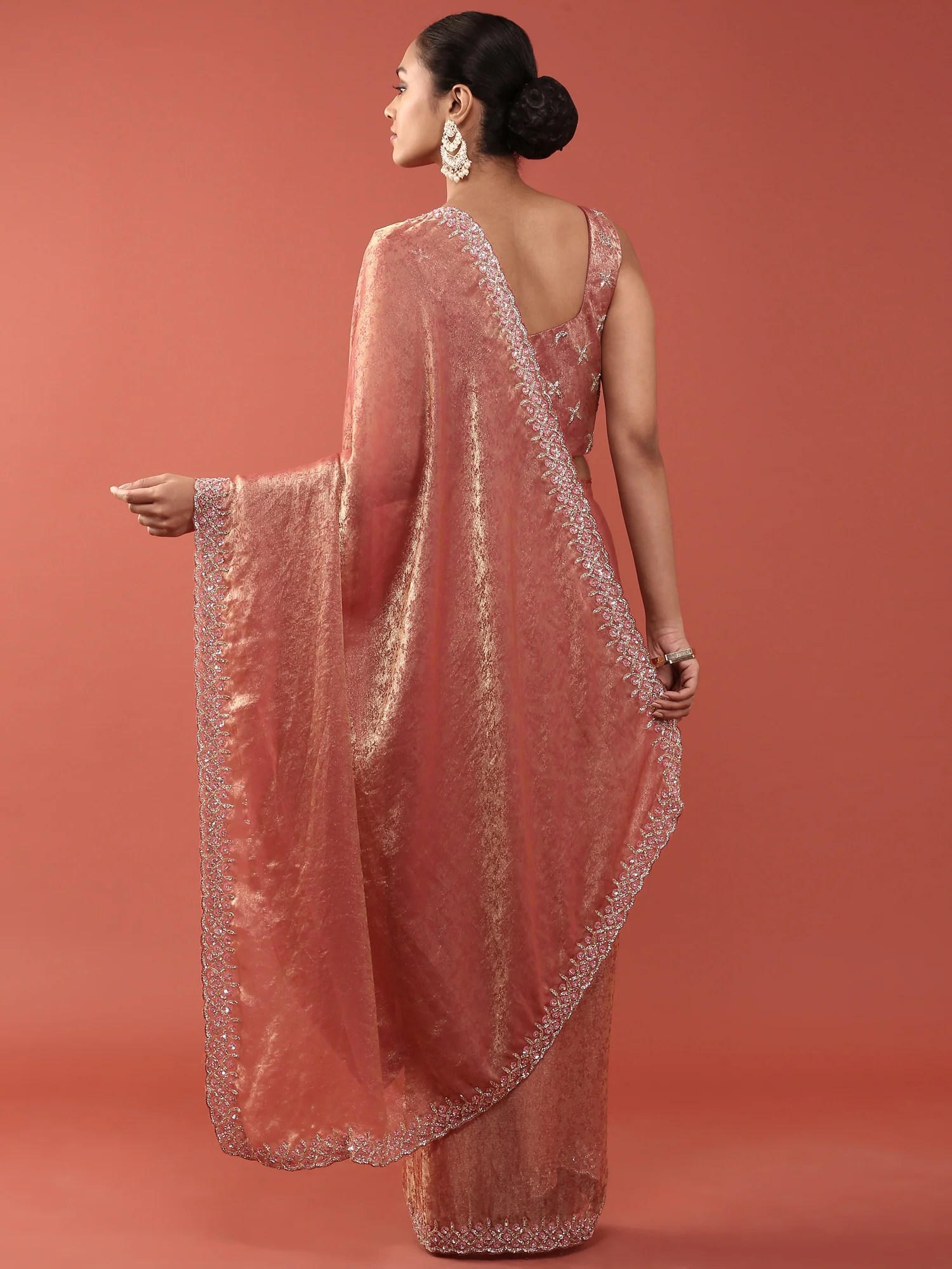 Pink Jacquard Embroidery Saree With Readymade Blouse - Image 2