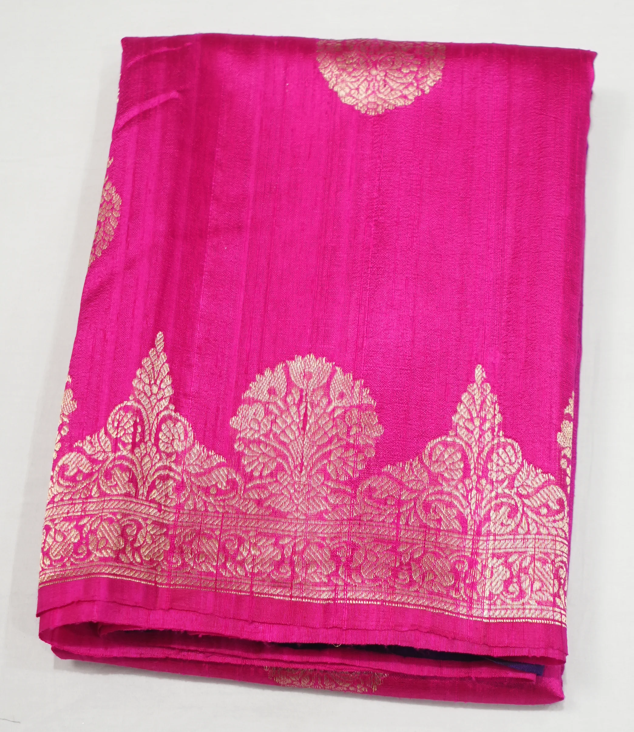 Pink Pure Soft Silk Saree With Contrast Blouse - Image 3