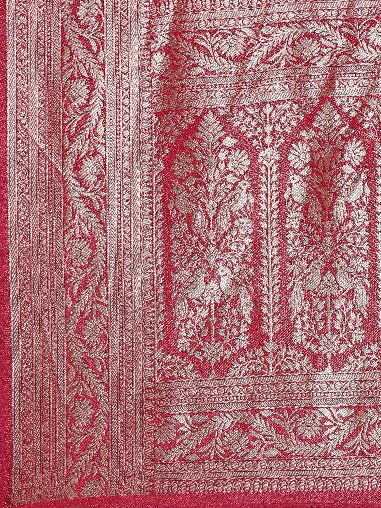 Rani Pink Banaras Weaved Saree - Image 5
