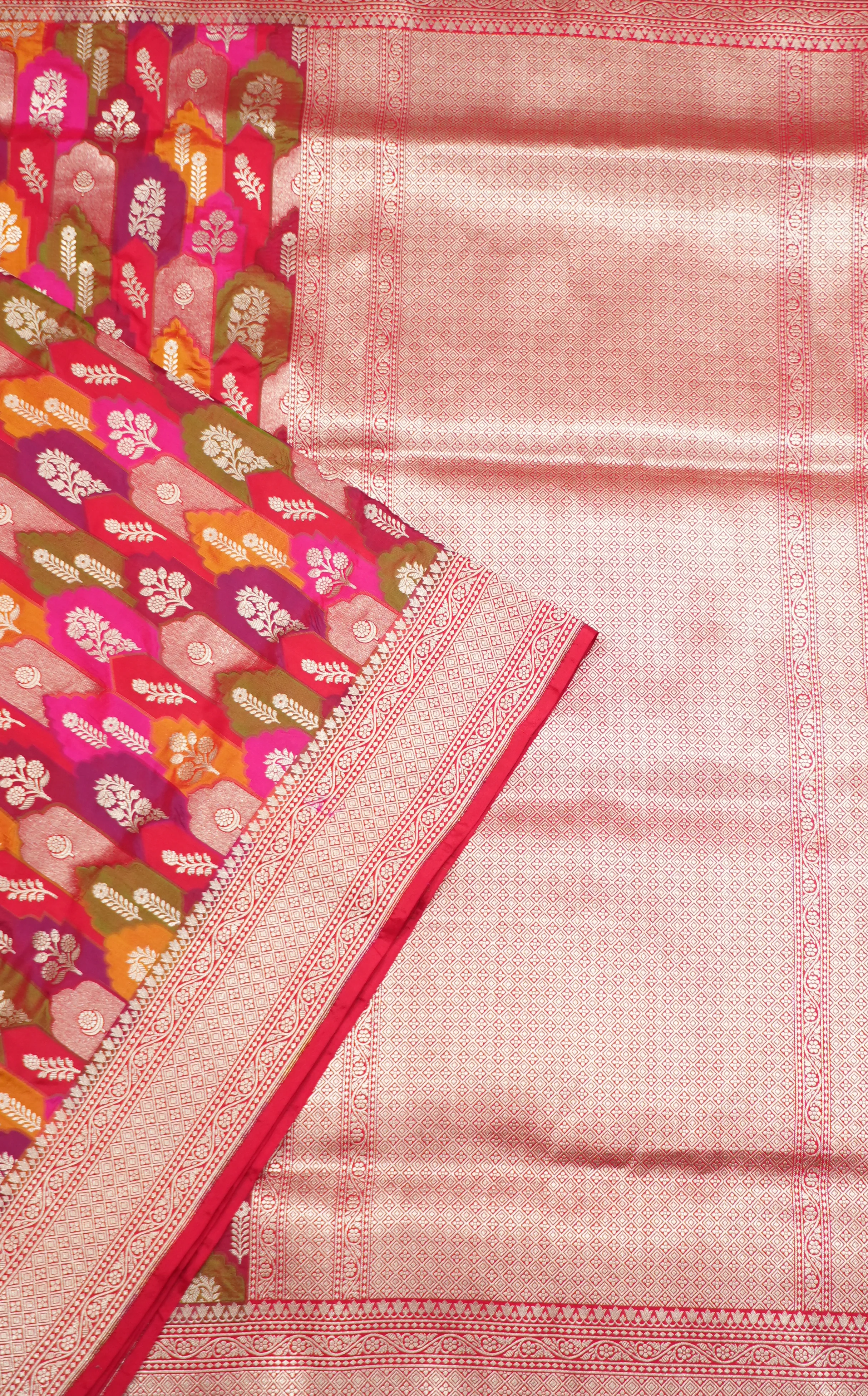 Red Banaras Silk Multicolor Zari And Handwoven Saree - Image 4