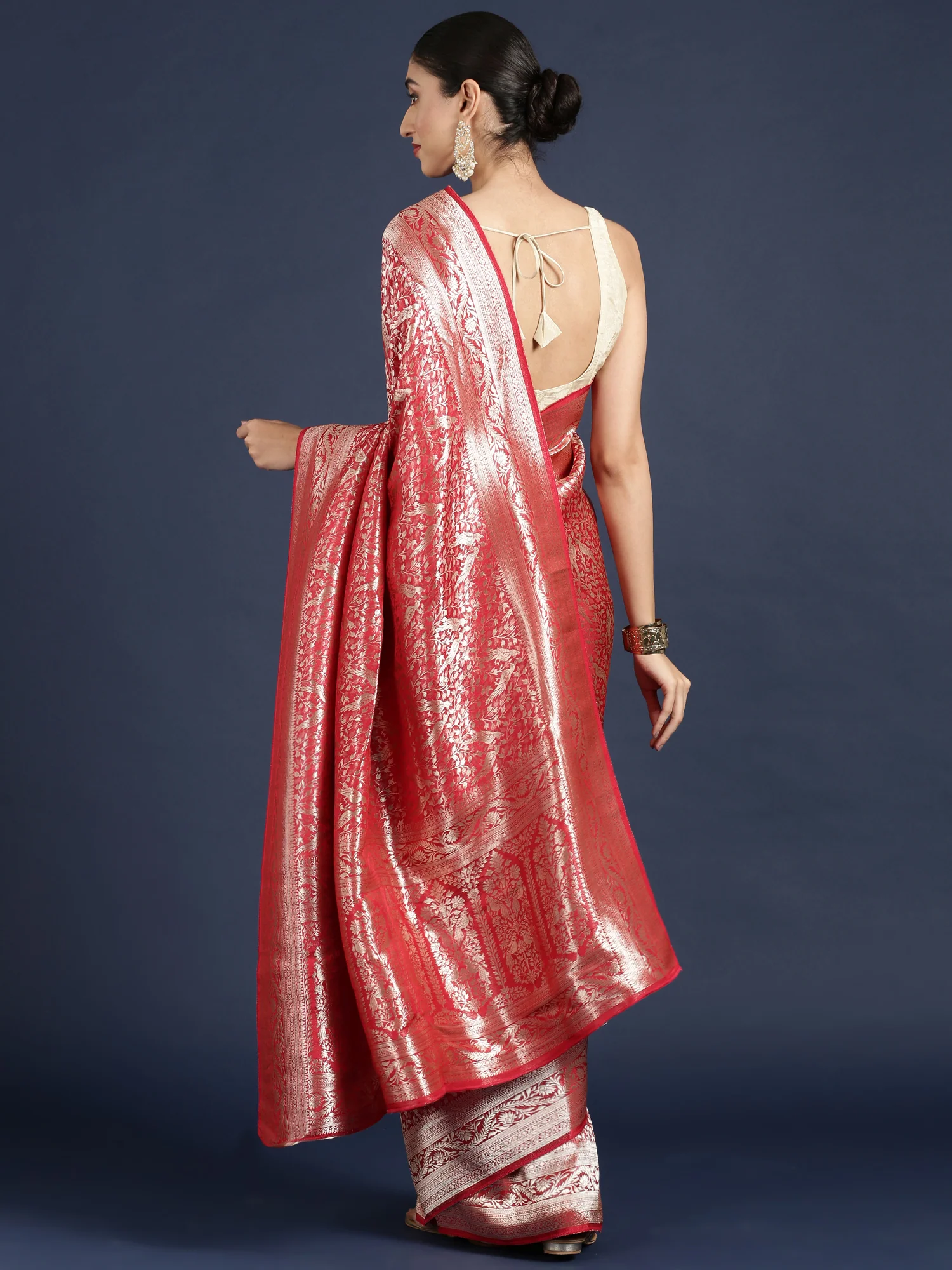 Red Banaras Weaved Saree - Image 2