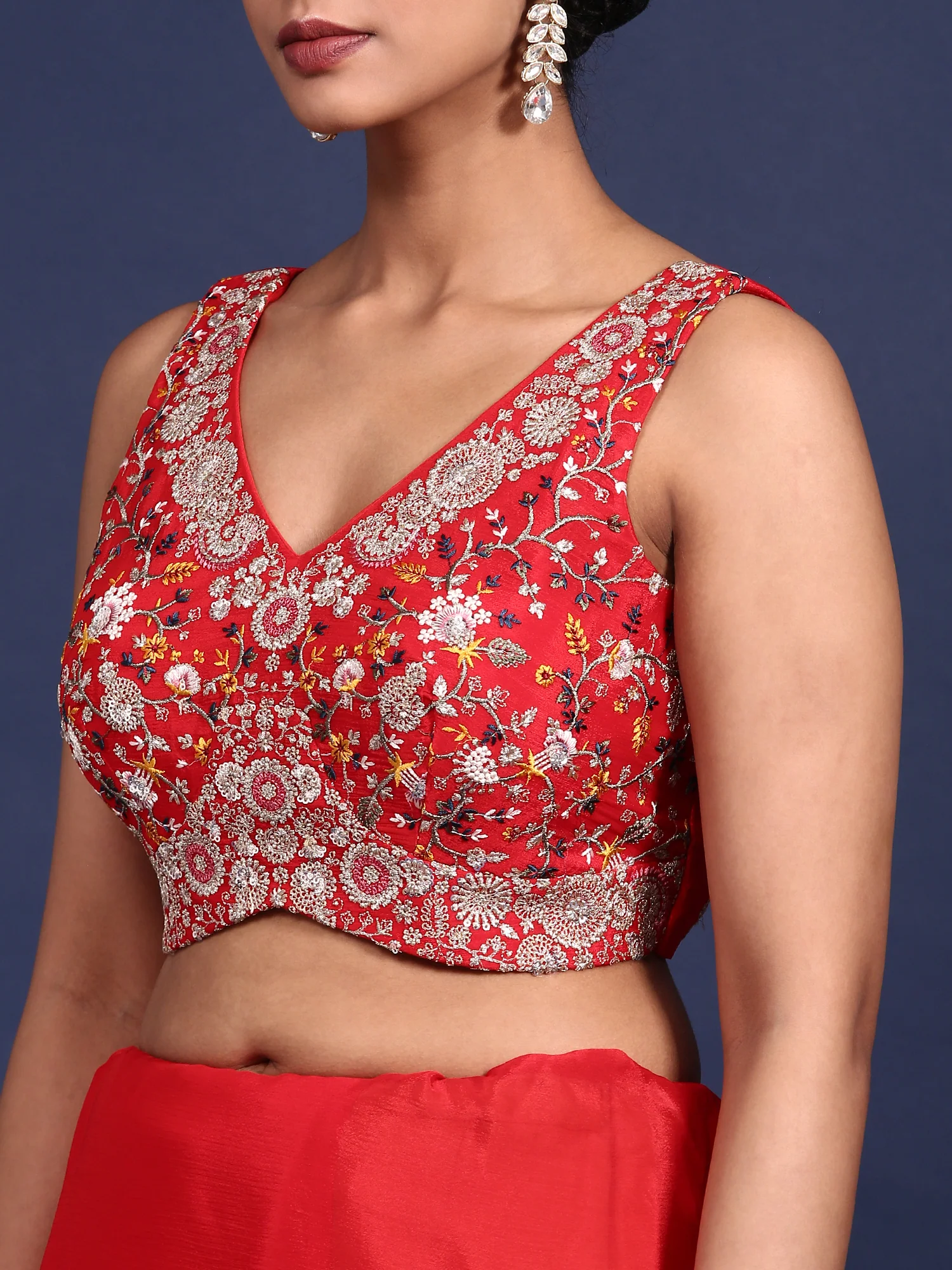 Red Crepe Embroidery Saree With Readymade Blouse - Image 6