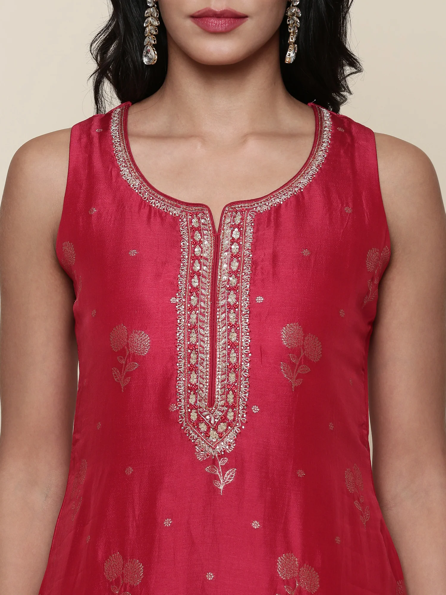 Silk red embroidered Three piece suit set - Image 4