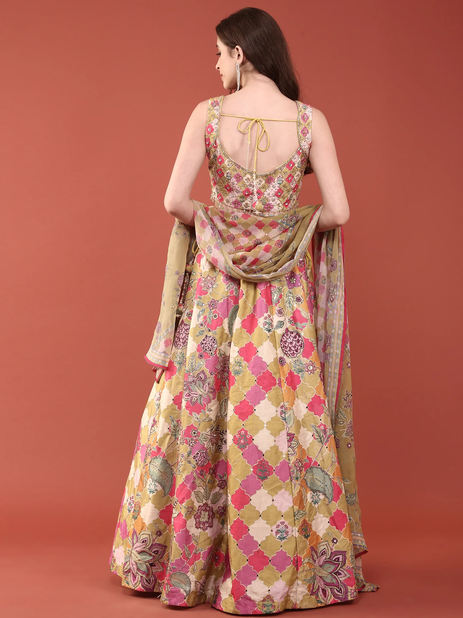 Variyali Green Organza Beads And Sequins Ghagra Set - Image 4