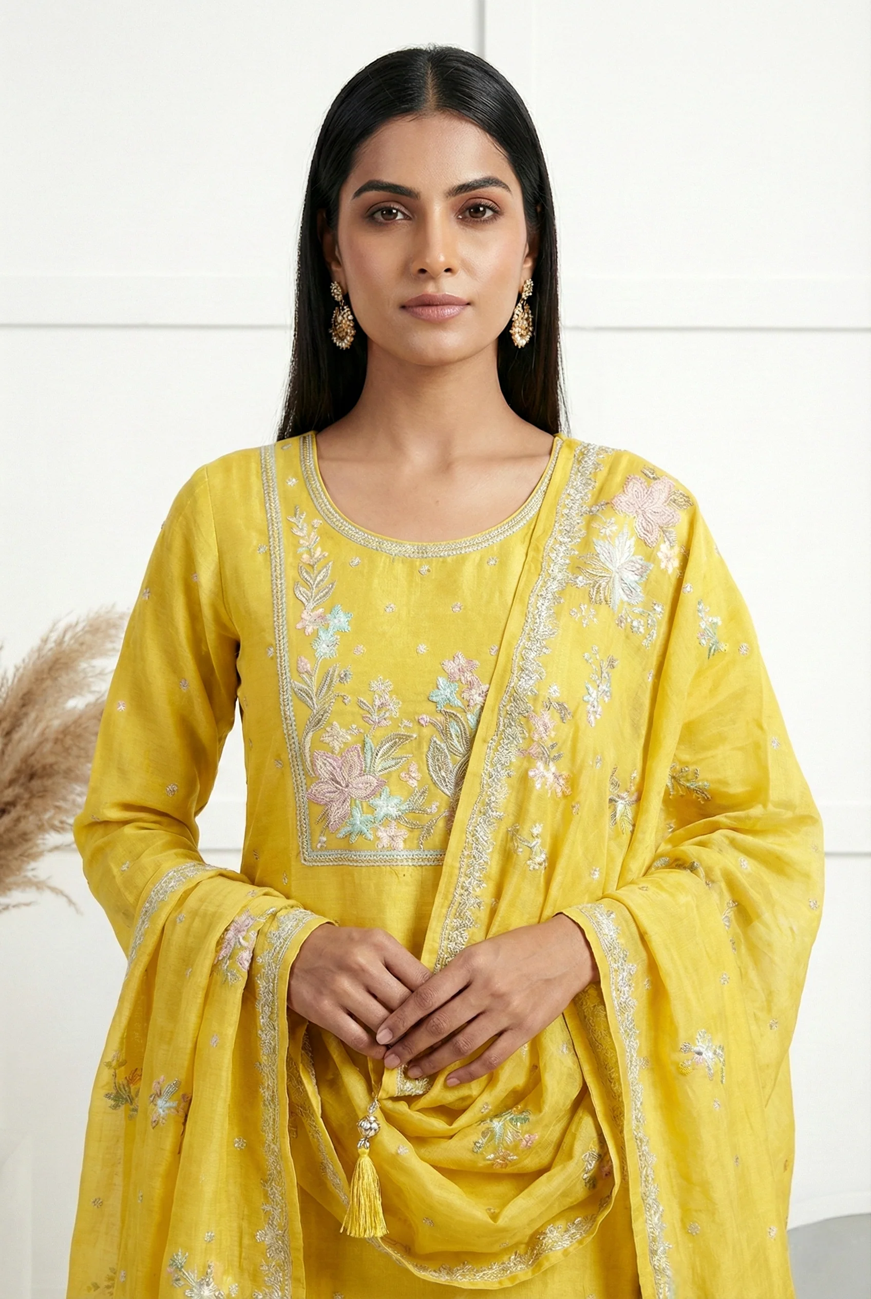Variyali Green Tissue Hand Embroidery Three Piece Set - Image 2
